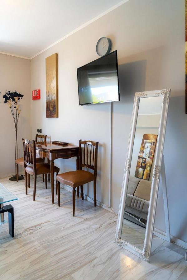 Alex House Apartamento Varkiza Exterior foto